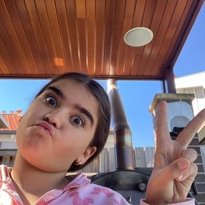 Meet your Posher, Alegra